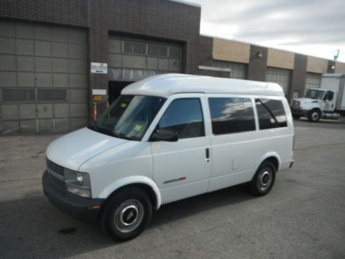 99 chevrolet astro awd  window surveillance van high top 69535 miles private eye