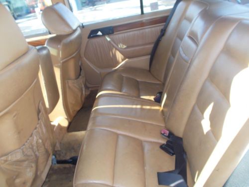 1990 Mercedes 300E, NO RESERVE, image 4