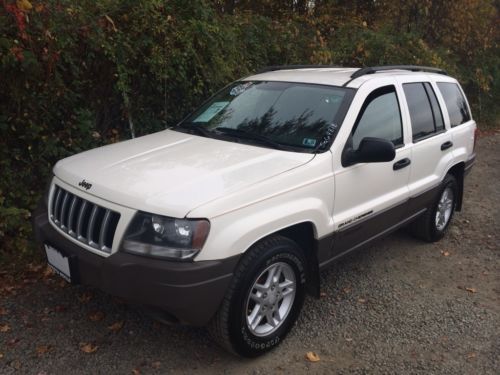 2004 jeep grand cherokee laredo - 4.0 liter engine - super clean - low reserve