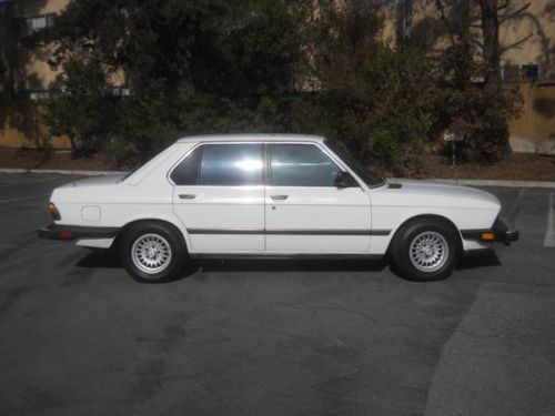 1987 BMW 528e Rebuilt Head Manual trans 134k clean title in San Diego, image 4