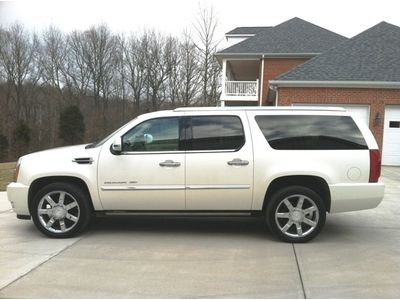 Diamond white esv only 45k miles-2 dvds-power side steps -22" wheels-