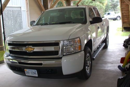 2010 silverado 1500 crew cab 4x4 low mileage like new