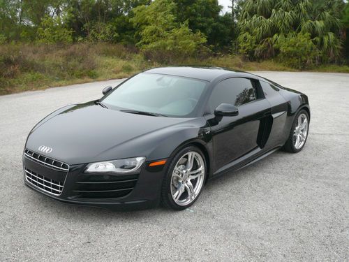 2011 audi r8 5.2 coupe - 172k+ msrp