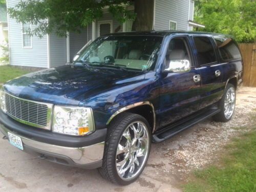 2003 chevrolet suburban fully.customized
