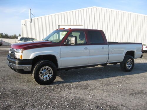 2006 chevrolet 2500hd ls crew cab 8.1l, low miles!! super clean!! must see!!