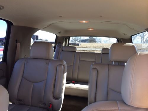 2005 Chevrolet Suburban 1500 LT Sport Utility 4-Door 5.3L, US $8,700.00, image 8