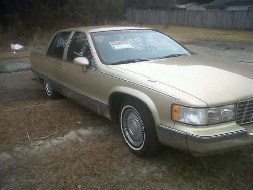 1993 cadillac fleetwood clean car
