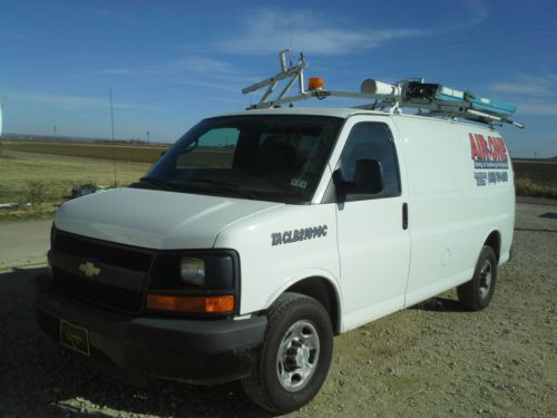 2007 chevrolet express 2500 base standard cargo van 4-door 6.0l