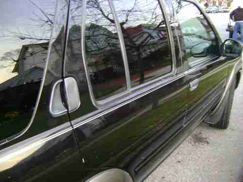 2001 Nissan Pathfinder 4x4 No Reserve  5 speed, image 6