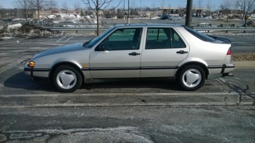1997 saab 9000cse, dealer serviced,books,michelin tires,immaculate, no rust,123k
