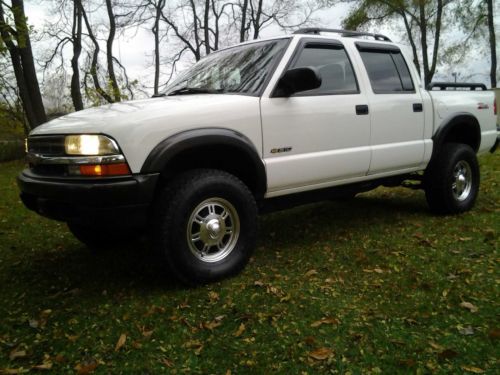 2003 chevrolet s10 zr5 crew cab pickup 4-door 4.3l