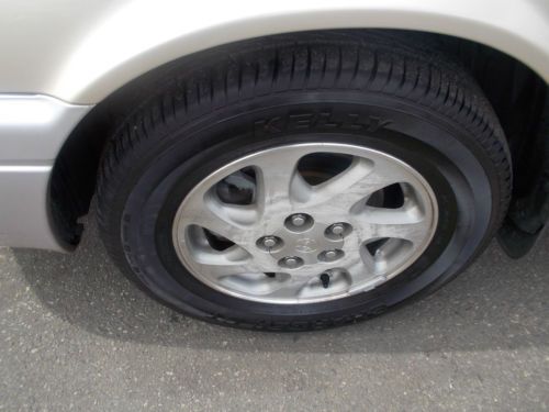 1998 Toyota Camry, NO RESERVE, image 15