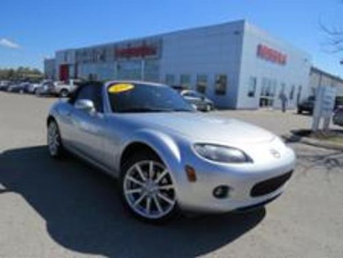 Mx-5 grand touring convertible manual