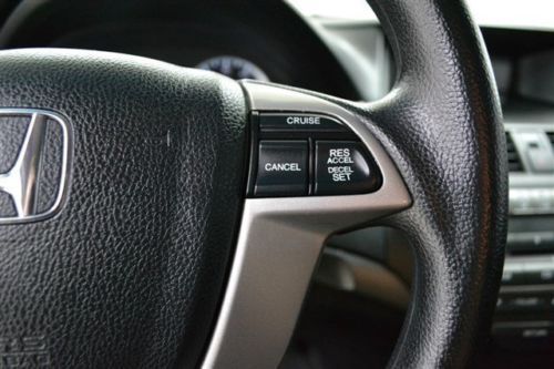 FWD CD Changer w/Aux Alloy Wheels 33 MPG Used Cars Near Kansas City, image 10