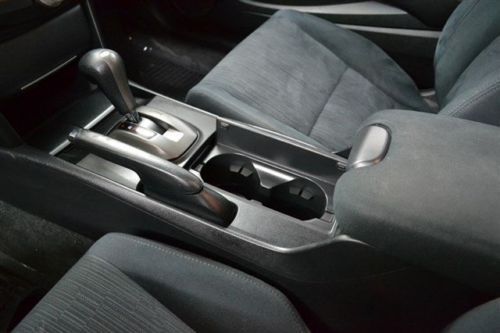 FWD CD Changer w/Aux Alloy Wheels 33 MPG Used Cars Near Kansas City, image 16