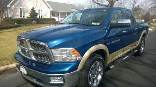 2011 ram 1500 laramie crew cab pickup 4-door 5.7l - mint condition