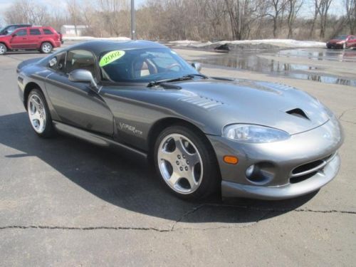 2002 dodge viper gts,  coupe,limited  interior, 8 liter v10 6 speed manual trans