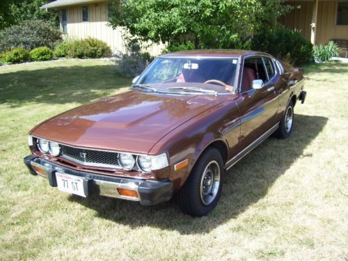 1977 toyota celica gt hatchback 2-door 2.2l