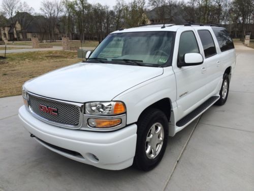 Denali yukon xl all wheel drive, nav, dvd, roof, excellent inside and out