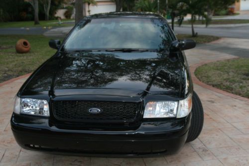 2003 ford crown victoria police interceptor sedan 4-door 4.6l