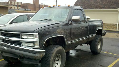 1993 chevy c/k1500 154,061 miles no key no clue if it runs or not