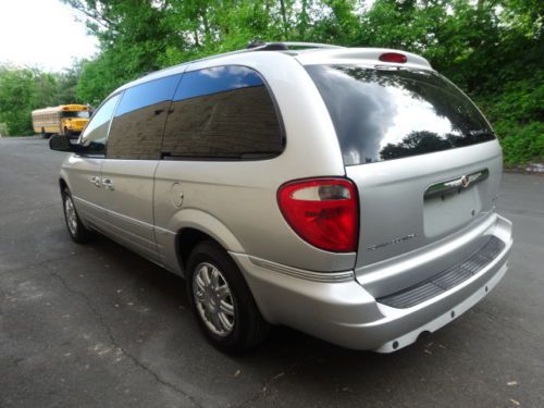 NO RESERVE ALL POWER TV/DVD NAV LEATHER POWER SLIDING DOORS NEW TIRES INSPECTION, image 15