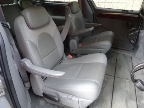 NO RESERVE ALL POWER TV/DVD NAV LEATHER POWER SLIDING DOORS NEW TIRES INSPECTION, image 25