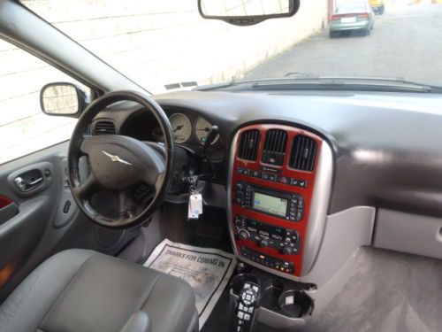 NO RESERVE ALL POWER TV/DVD NAV LEATHER POWER SLIDING DOORS NEW TIRES INSPECTION, image 27