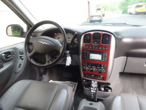 NO RESERVE ALL POWER TV/DVD NAV LEATHER POWER SLIDING DOORS NEW TIRES INSPECTION, image 30