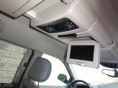 NO RESERVE ALL POWER TV/DVD NAV LEATHER POWER SLIDING DOORS NEW TIRES INSPECTION, image 31