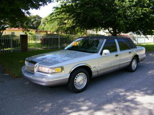 1996 lincoln town car