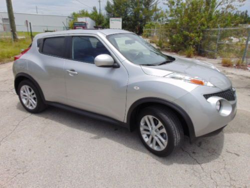 *mega deal* 2012 juke turbo awd  loaded *sv* navigation - sunroof - smart key