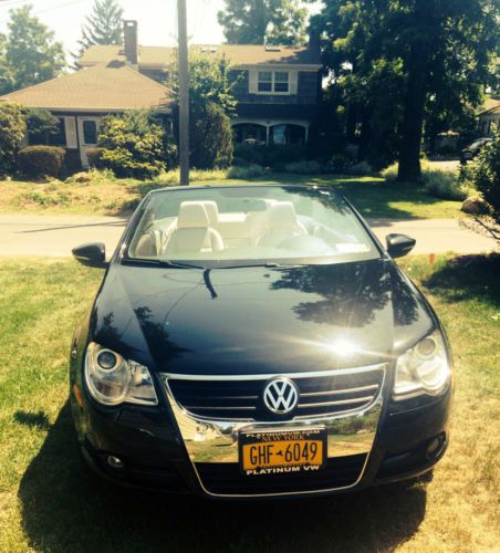 2010 Volkswagen EOS Komfort Convertible 2-Door 2.0L MINT Low Miles, US $20,996.00, image 3