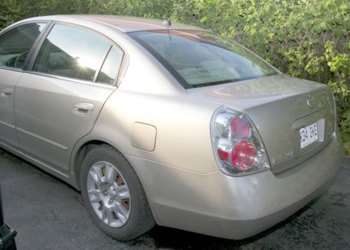 2005 Nissan Altima S Sedan 4-Door 2.5L, image 4