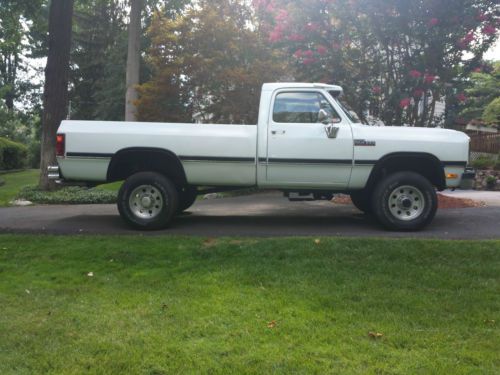 1993 dodge diesel cummins, w250 base standard cab pickup 2-door 5.9l