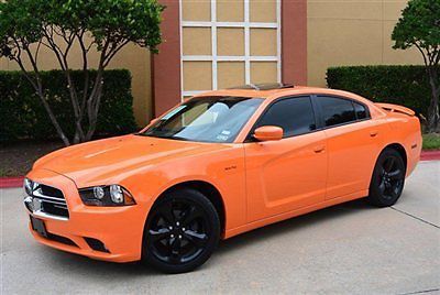 Sxt low miles 4 dr sedan automatic 3.6l v6 sfi dohc 24v header orange clearcoat