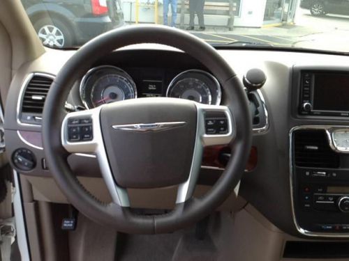 2012 Chrysler Town & Country Touring, US $20,030.00, image 5