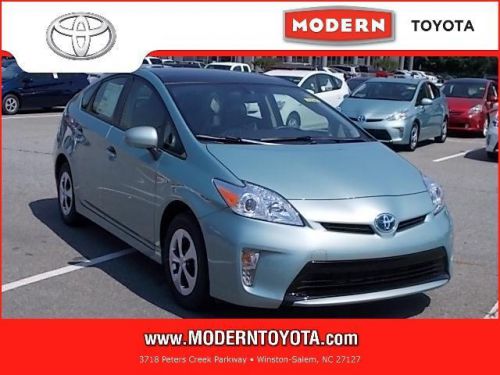 2014 toyota prius four