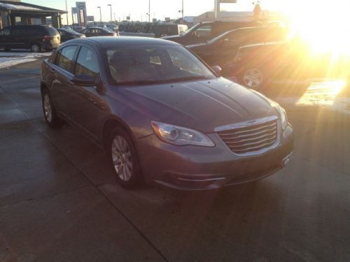 2013 chrysler 200 touring