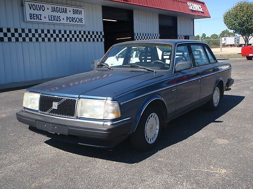 1992 volvo 240 gl sedan 4-door 2.3l automatic sun roof  no reserve