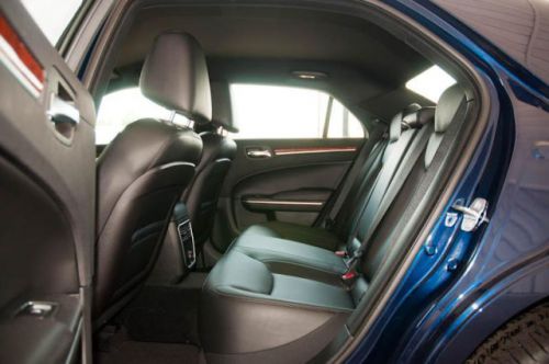 2014 chrysler 300 base