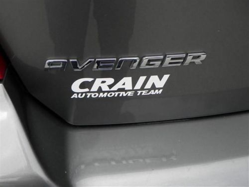 2012 dodge avenger se