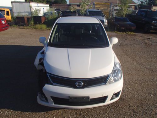 2012 Nissan Versa S 47k clean title, **BODY MAN SPECIAL NEEDS WORK NO RESERVE**, image 3
