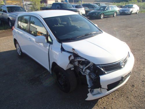 2012 Nissan Versa S 47k clean title, **BODY MAN SPECIAL NEEDS WORK NO RESERVE**, image 4