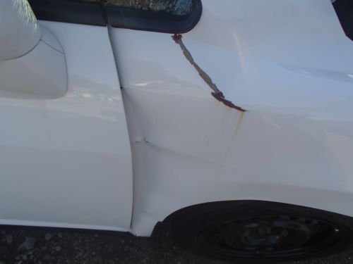 2012 Nissan Versa S 47k clean title, **BODY MAN SPECIAL NEEDS WORK NO RESERVE**, image 16