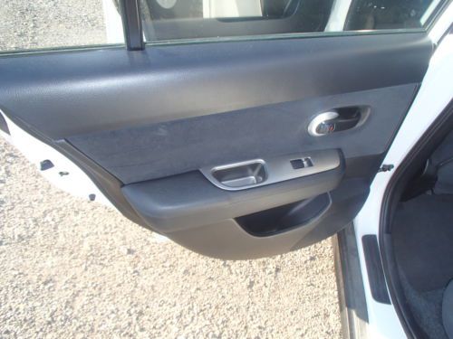 2012 Nissan Versa S 47k clean title, **BODY MAN SPECIAL NEEDS WORK NO RESERVE**, image 21