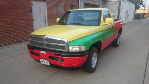 2001 dodge ram 1500 laramie standard cab pickup 2-door 3.9l