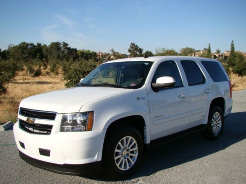 2008 chevrolet tahoe hybrid, leather, navigation, backup cam, roof, 3rd row seat