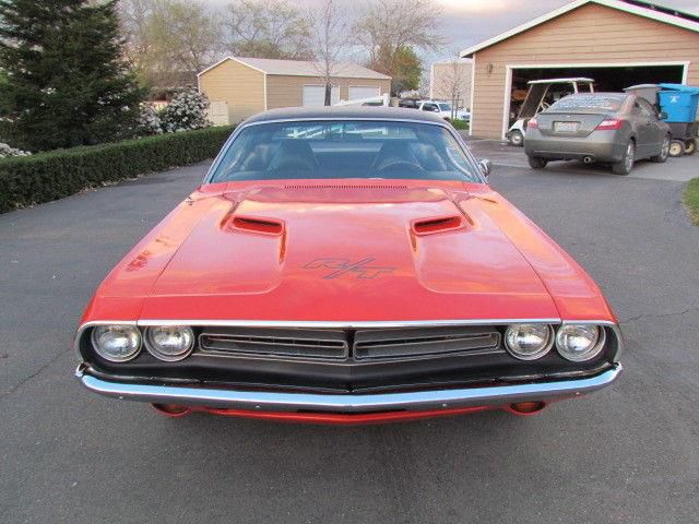 Dodge challenger r/t 440 six pack