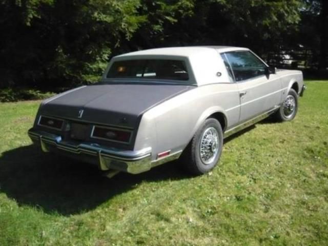 1983 - buick - riviera -